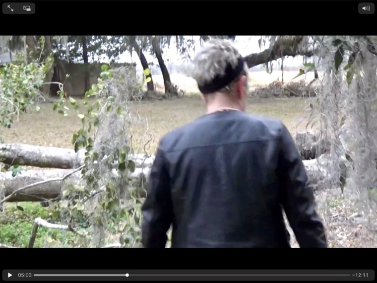 4411F55C-2545-46C3-BC21-A410C8967BF7